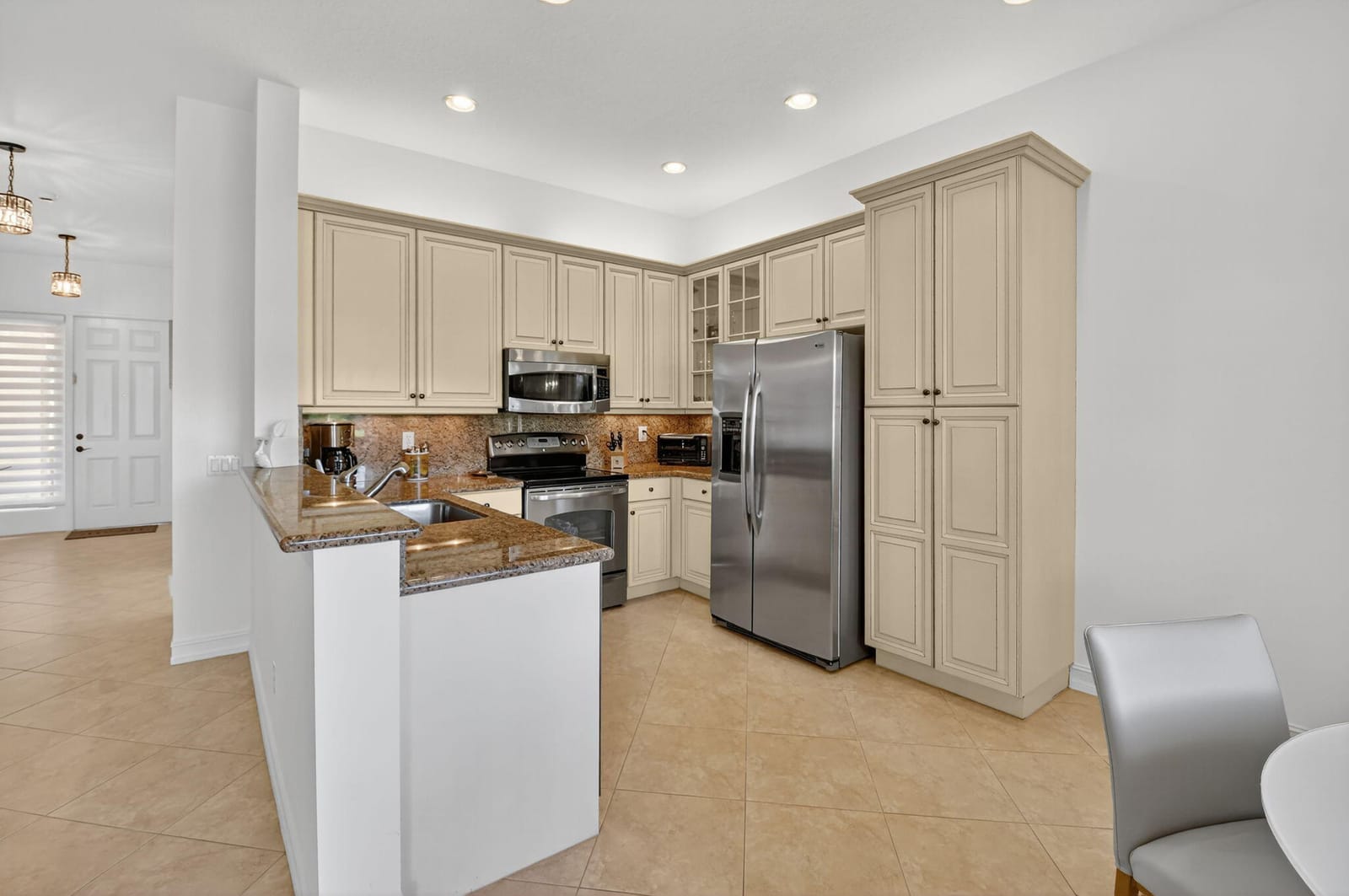 6881 Watertown Drive, Boynton Beach, FL 33437 photo 9