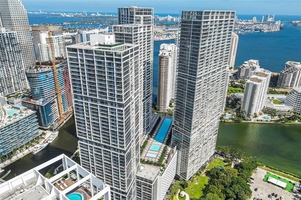 465 Brickell Avenue 2706 — photo 6