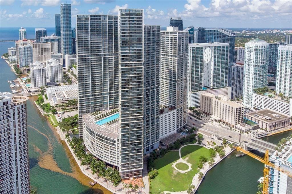465 Brickell Avenue 2706 — photo 8