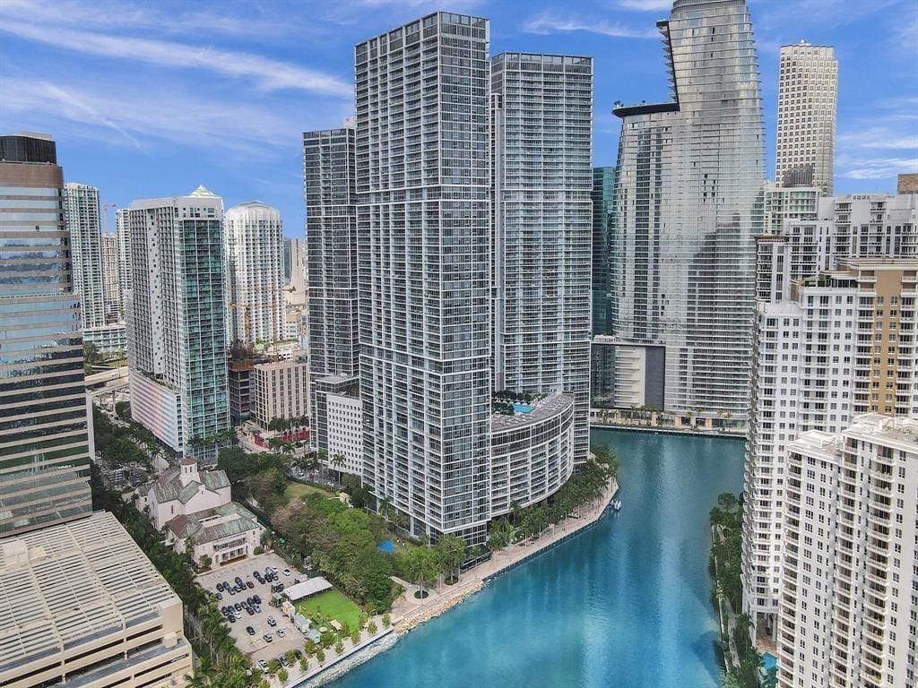 465 Brickell Avenue 2706 — photo 9
