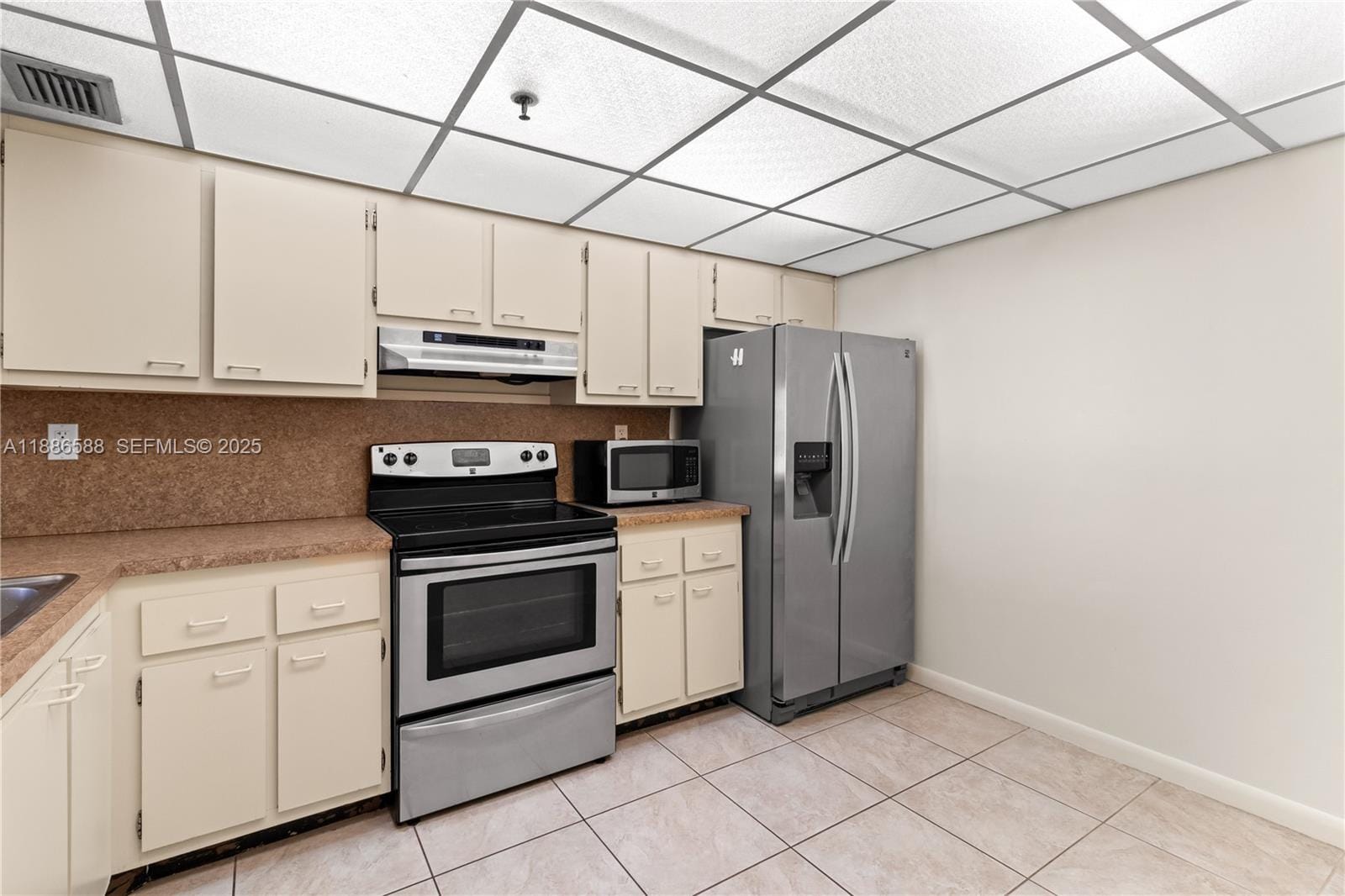 2625 Collins Avenue 608 — photo 2