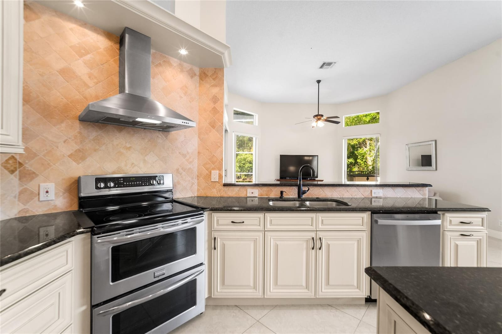 6567 NW 72nd Place — photo 9