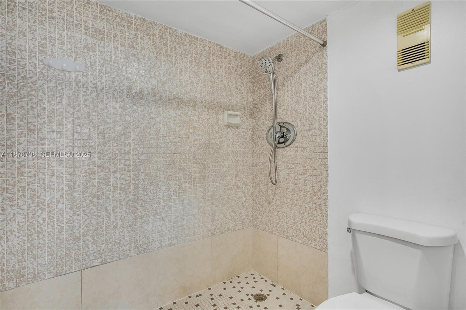 1100 Saint Charles Place PH5 — photo 12