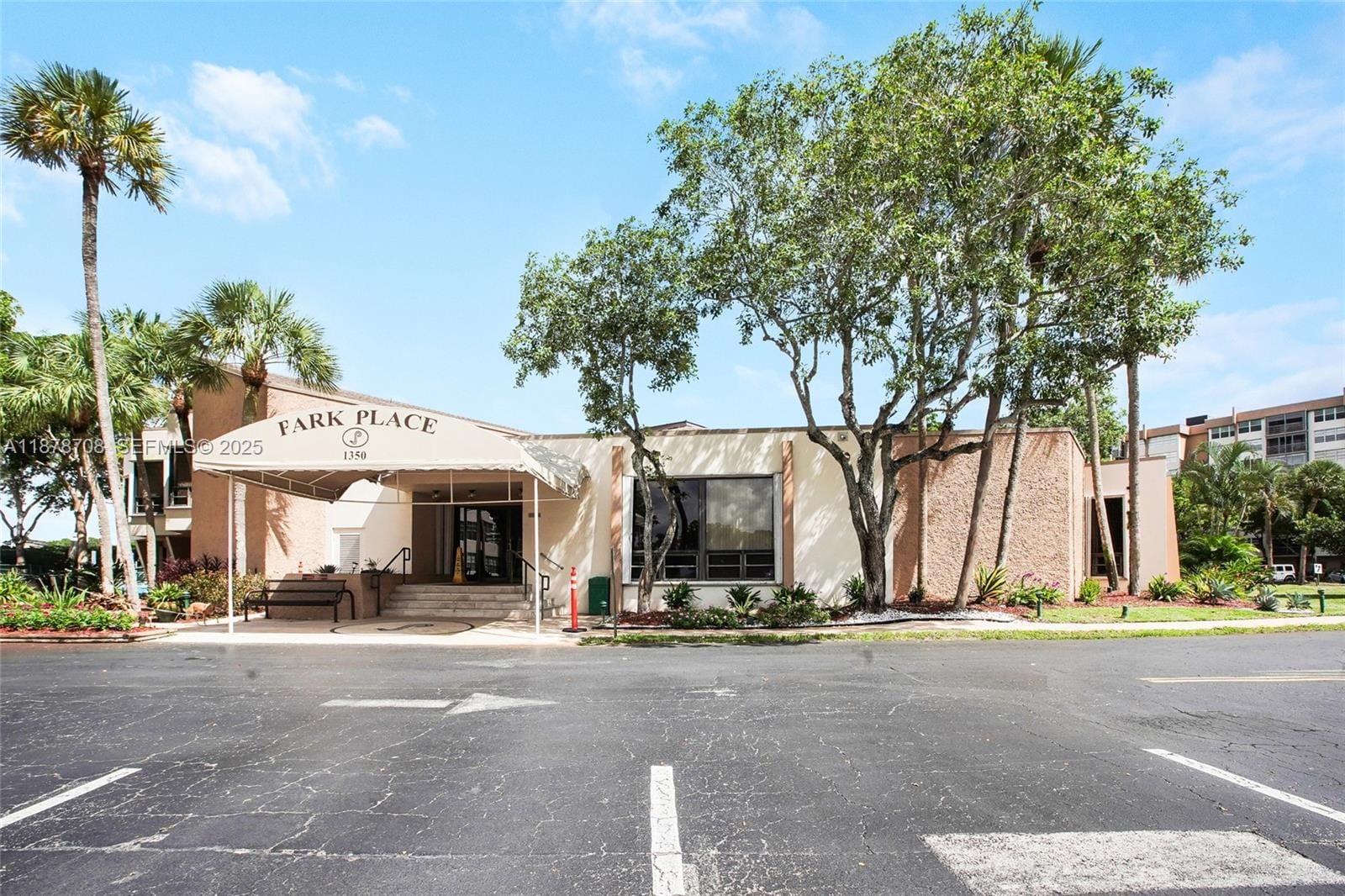 1100 Saint Charles Place PH5, Pembroke Pines, FL 33026 photo 18