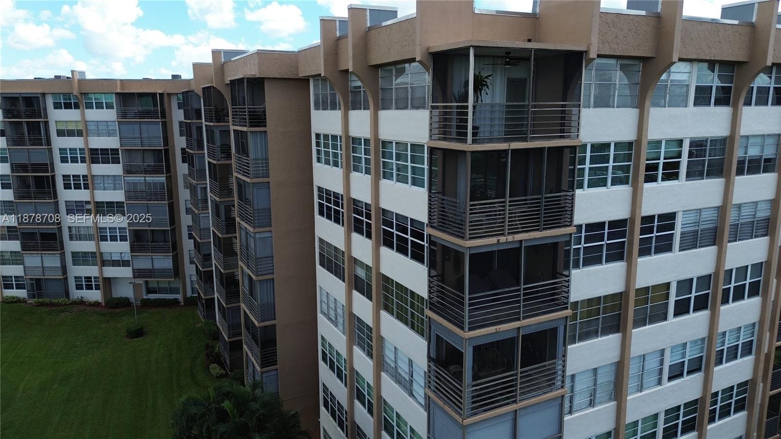 1100 Saint Charles Place PH5, Pembroke Pines, FL 33026 photo 27