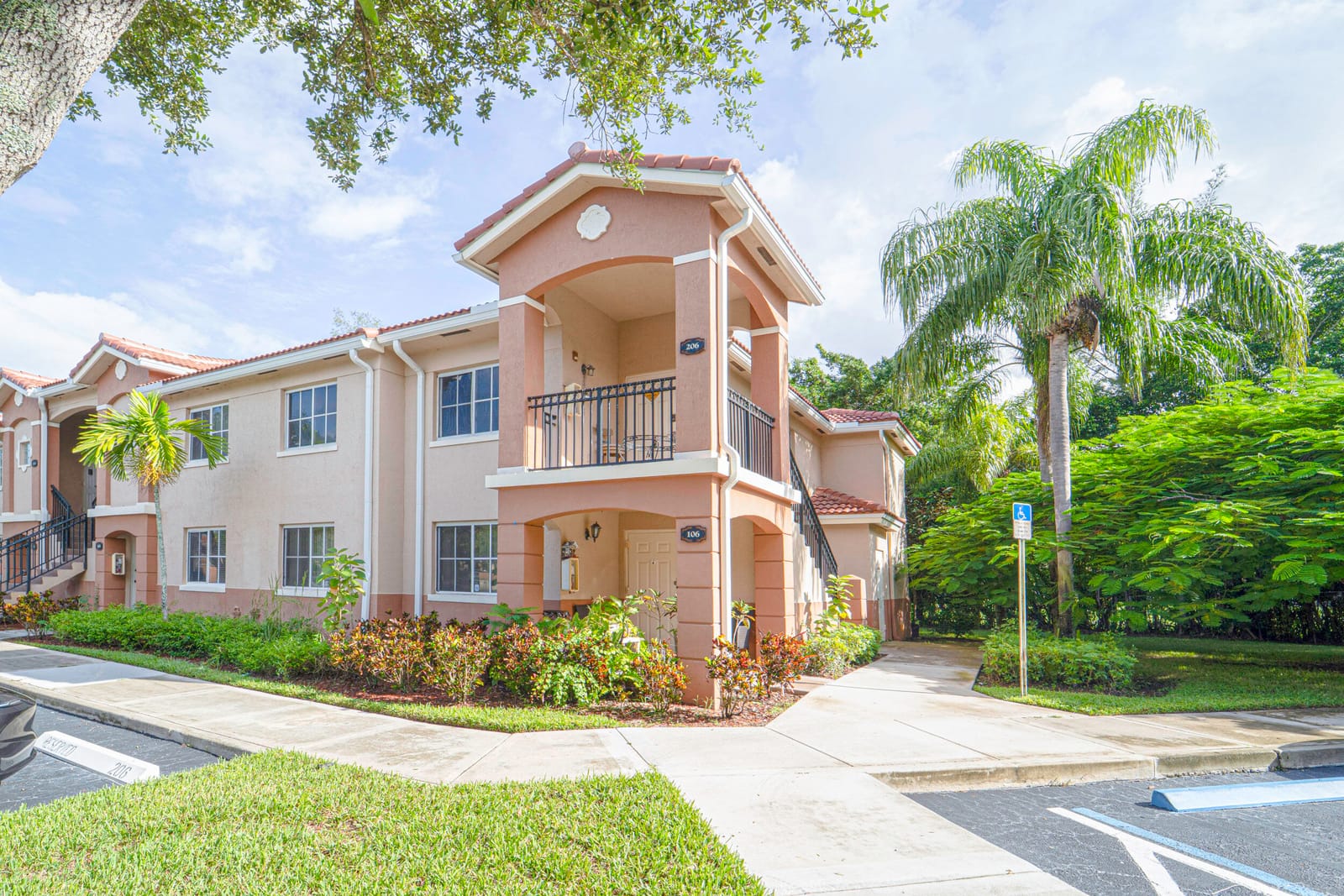 3496 Briar Bay Boulevard 106, West Palm Beach, FL 33411
