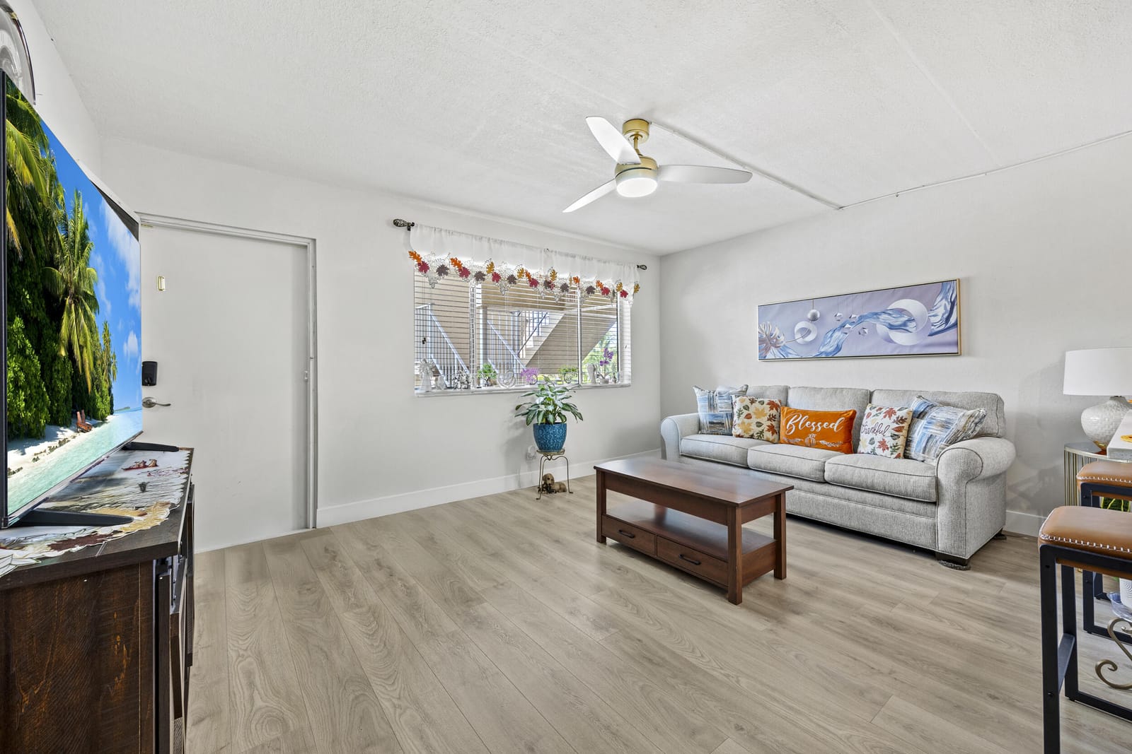 200 Village Green Circle E 202 — photo 4