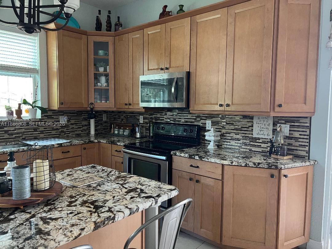 18247 NW 88th Place, Hialeah, FL 33018 photo 13