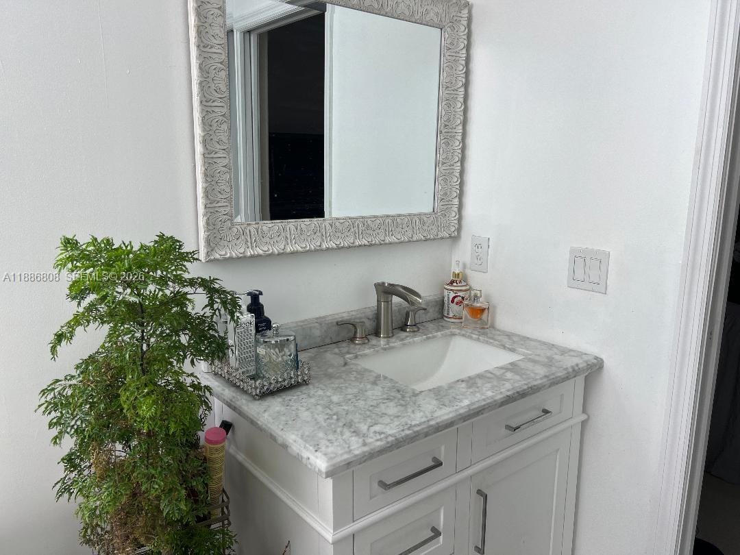 18247 NW 88th Place, Hialeah, FL 33018 photo 25