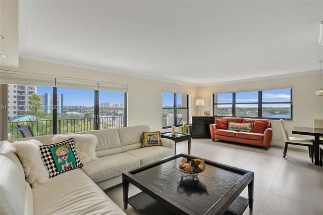1201 S Ocean Drive 611N, Hollywood, FL 33019