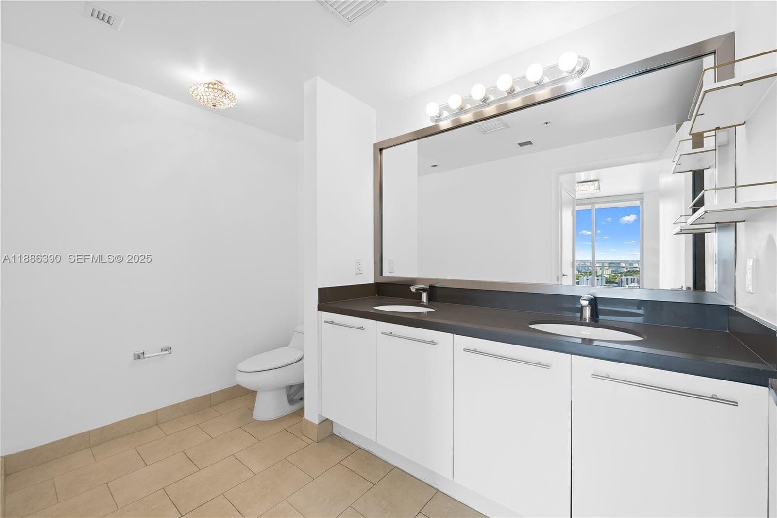 90 SW 3rd Street 3305 — photo 12