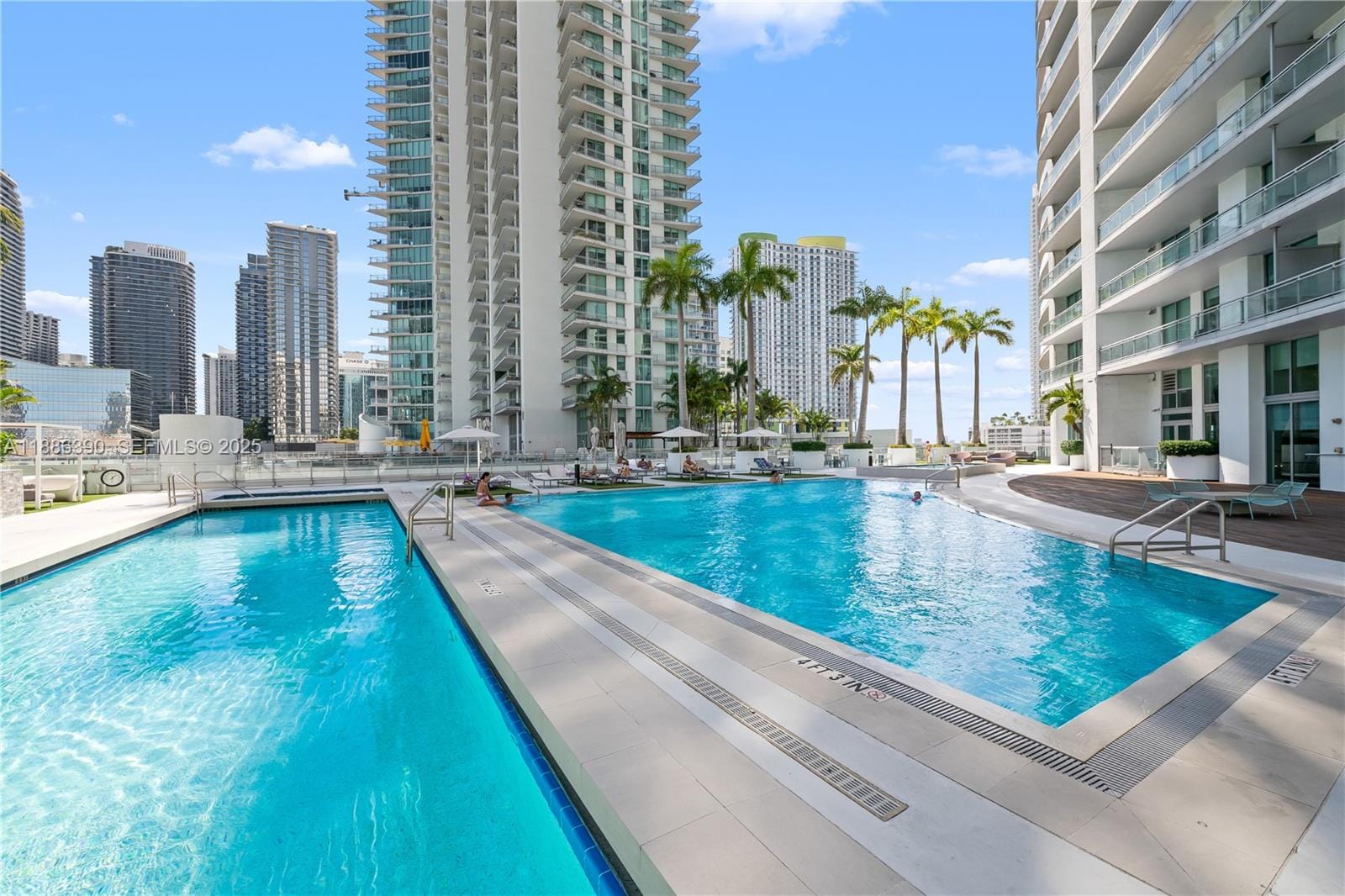 90 SW 3rd Street 3305, Miami, FL 33130 photo 29