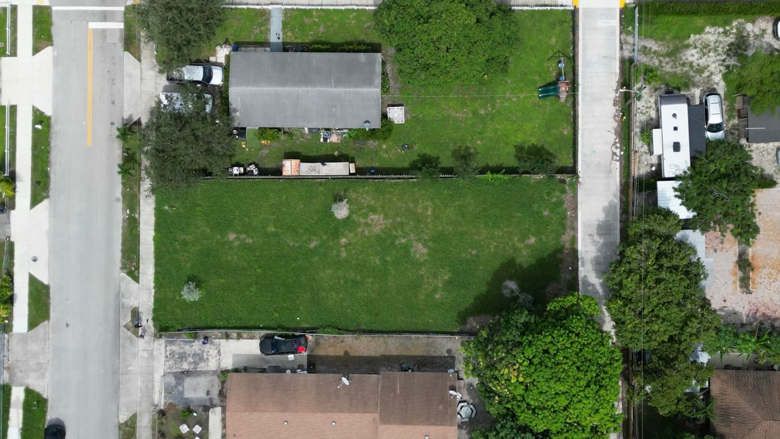 205 SW 11th Avenue — photo 2
