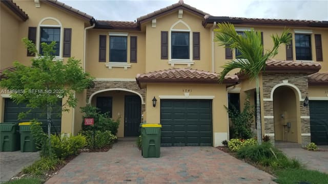 3741 SE 1st Street ., sold in Baywinds Of Galapagos Fir, Homestead, FL