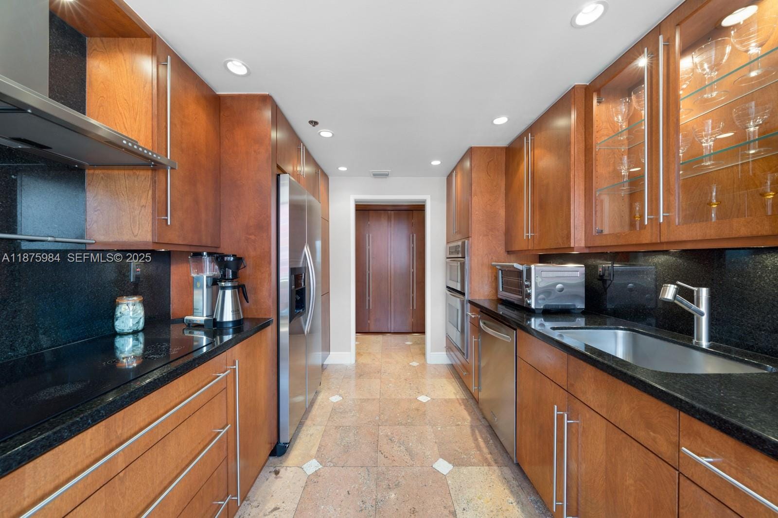 1581 Brickell Avenue 2105, Miami, FL 33129 photo 8