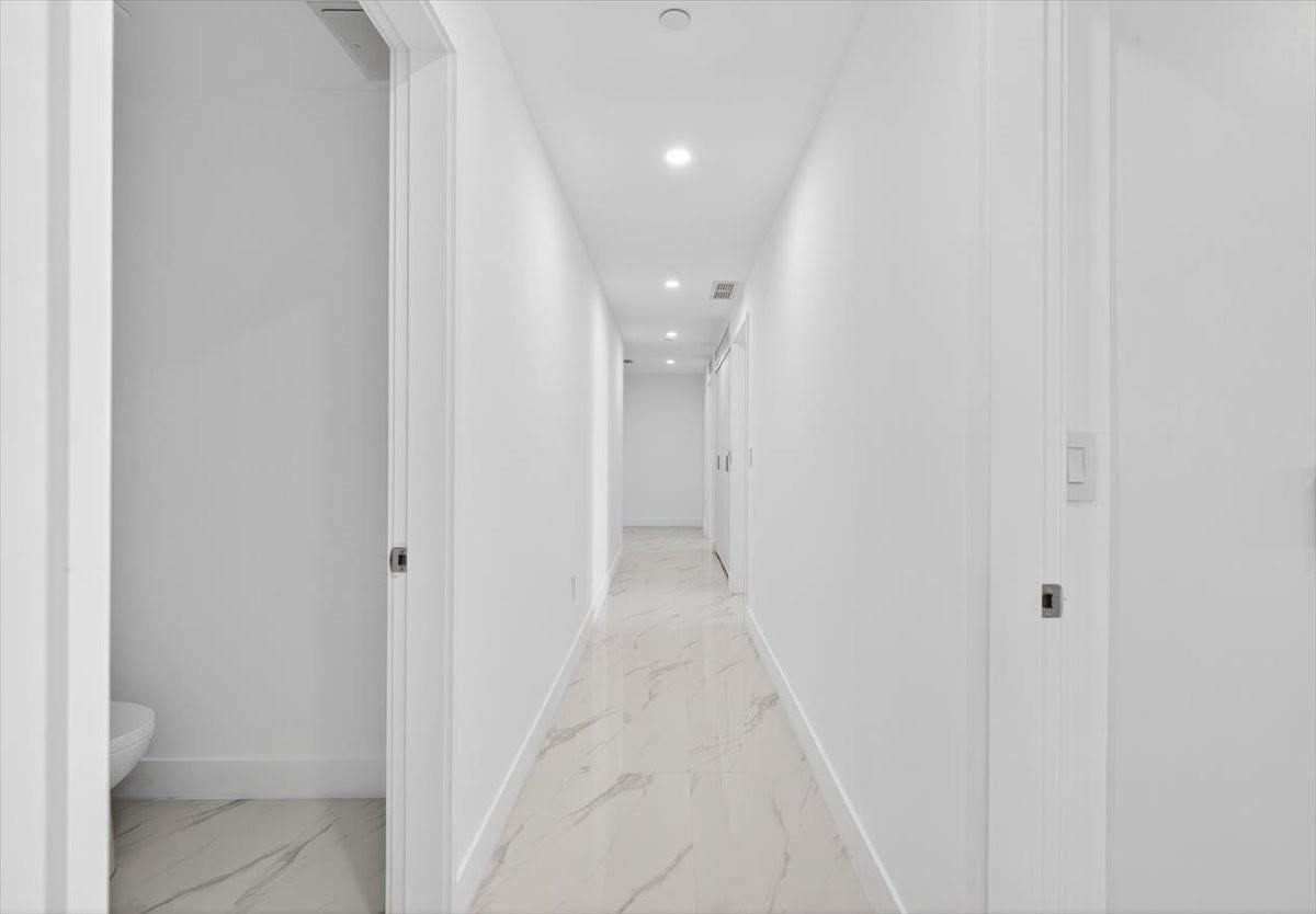 700 NE 24th Street 5202 — photo 12