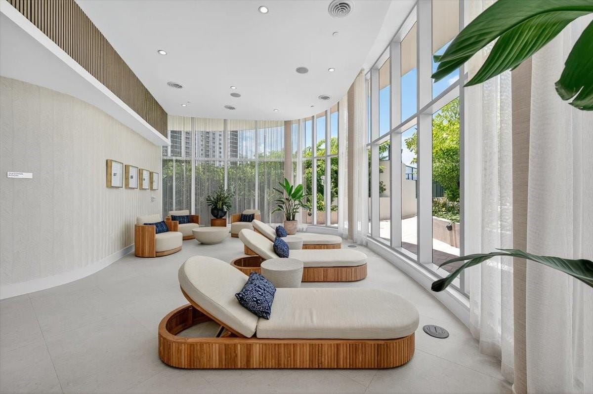 700 NE 24th Street 5202, Miami, FL 33137 photo 30