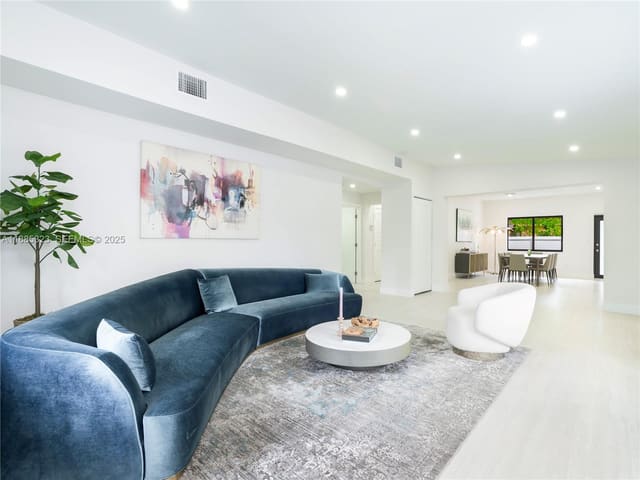 550 NW 143rd Street, North Miami, FL 33168