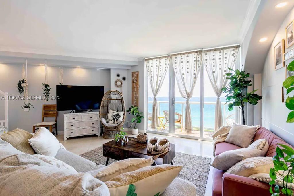 3901 S Ocean Drive 14L, Hollywood, FL 33019, Hollywood