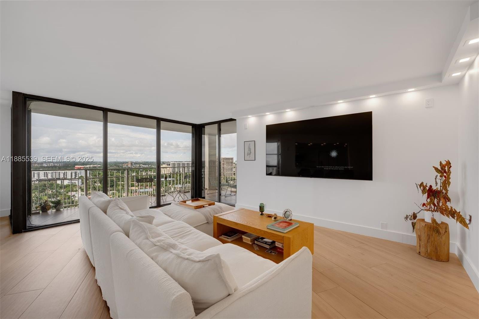 4000 Towerside Terrace 2211, Miami, FL 33138 photo 2