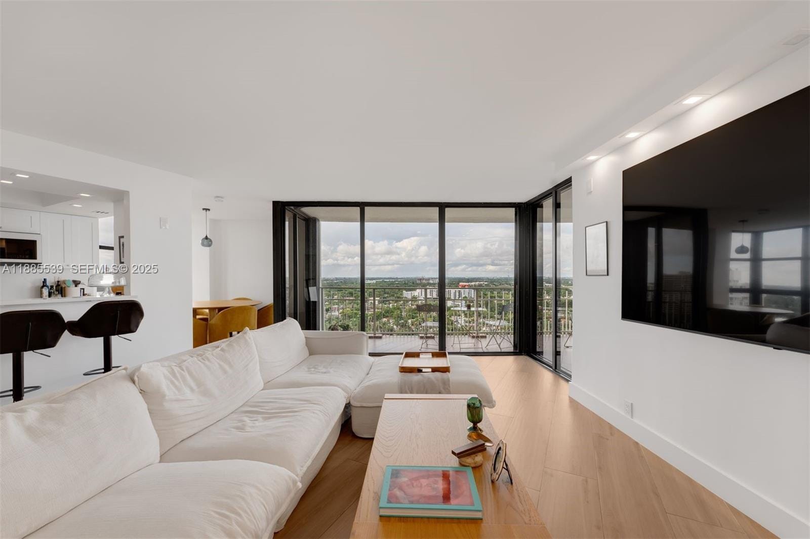 4000 Towerside Terrace 2211, Miami, FL 33138 photo 3