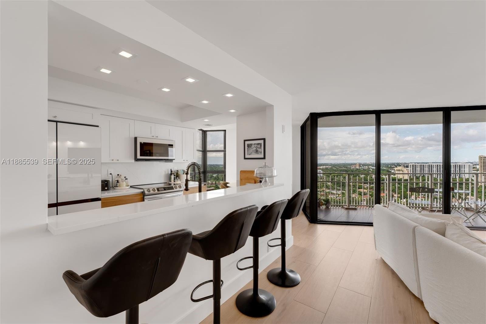 4000 Towerside Terrace 2211, Miami, FL 33138 photo 5