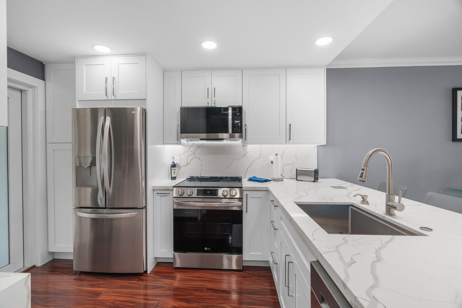 2900 N Palm Aire Drive 203 — photo 10