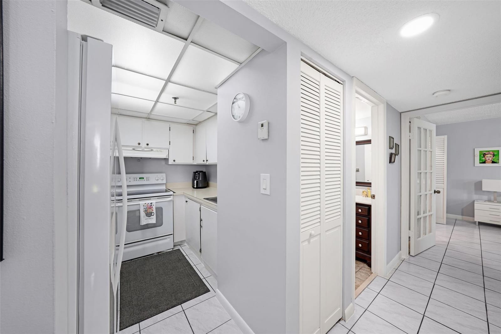 9688 Fontainebleau Boulevard 610, Miami, FL 33172 photo 18