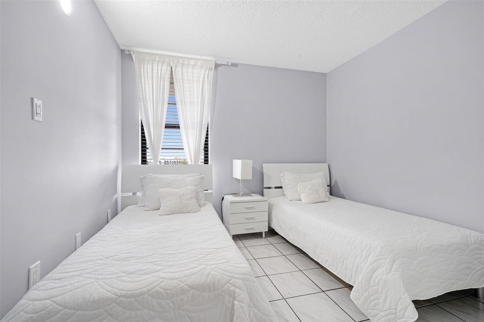 9688 Fontainebleau Boulevard 610, Miami, FL 33172 photo 24
