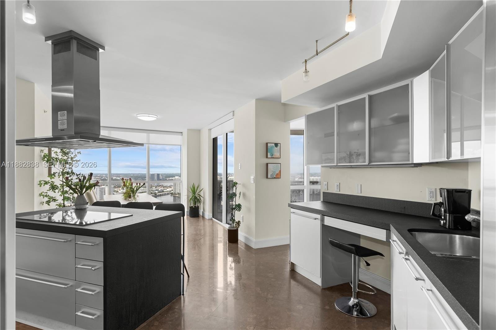 18201 Collins Avenue 5301, Sunny Isles Beach, FL 33160 photo 13