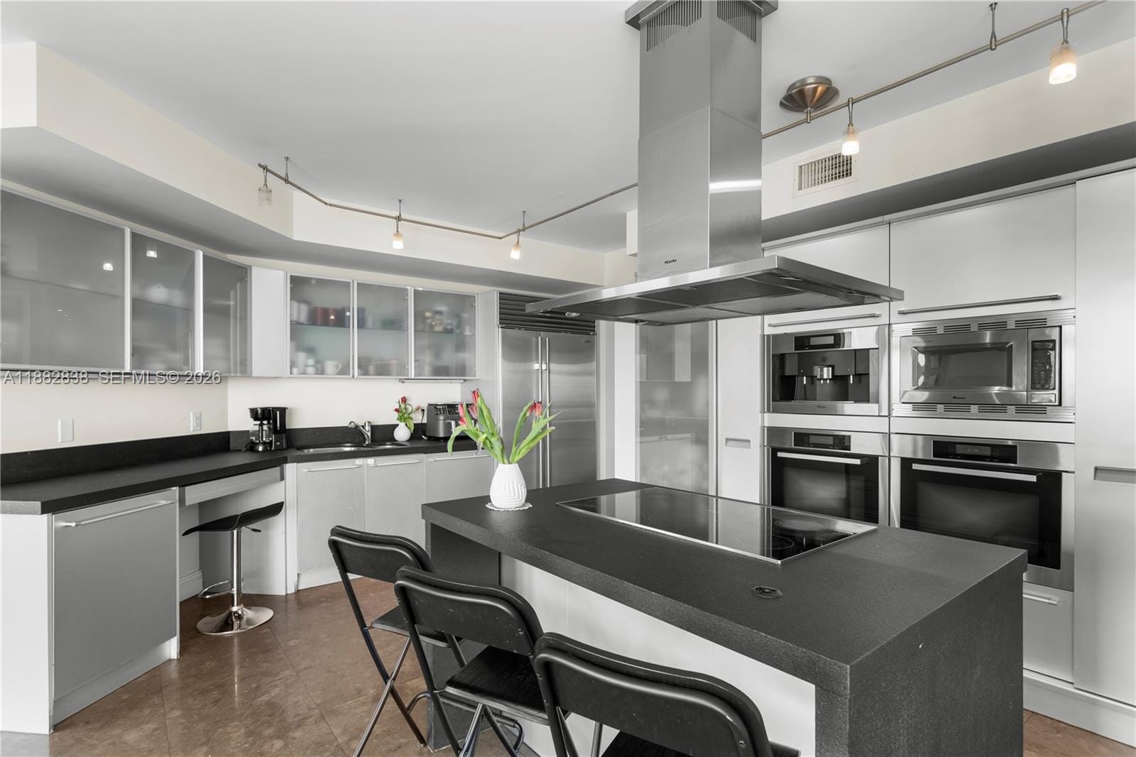 18201 Collins Avenue 5301, Sunny Isles Beach, FL 33160 photo 17