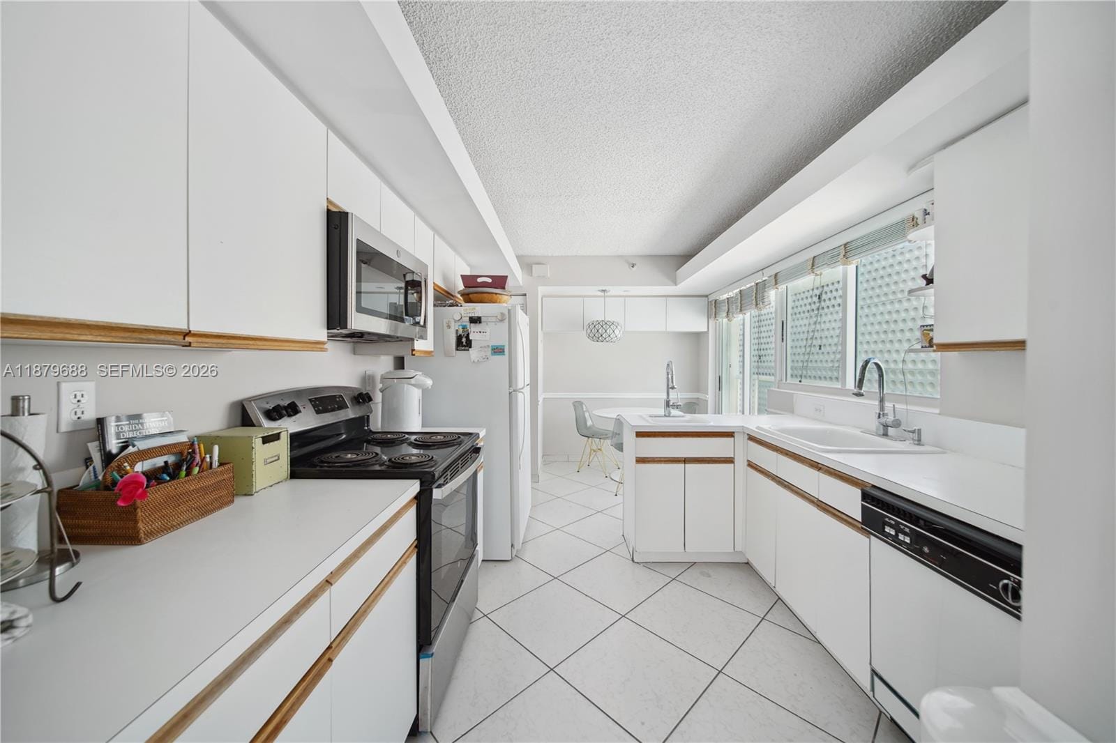 3411 Indian Creek Drive 604 — photo 6
