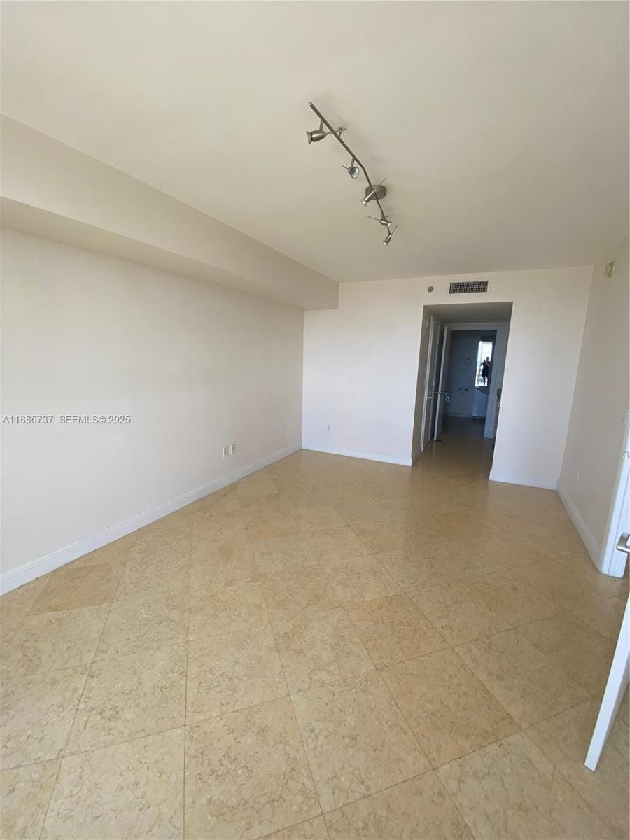 1800 S Ocean Drive 2909 — photo 6