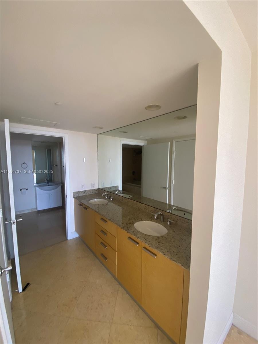 1800 S Ocean Drive 2909 — photo 7