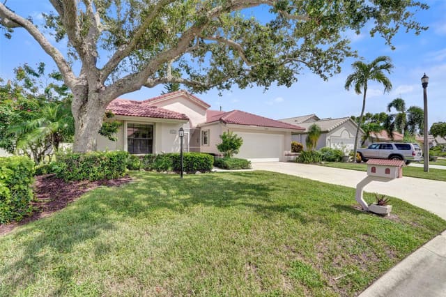 8860 Boatswain Drive, Boynton Beach, FL 33436