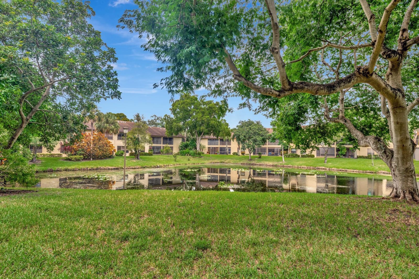 3161 Carambola Circle 2381, Coconut Creek, FL 33066 photo 2
