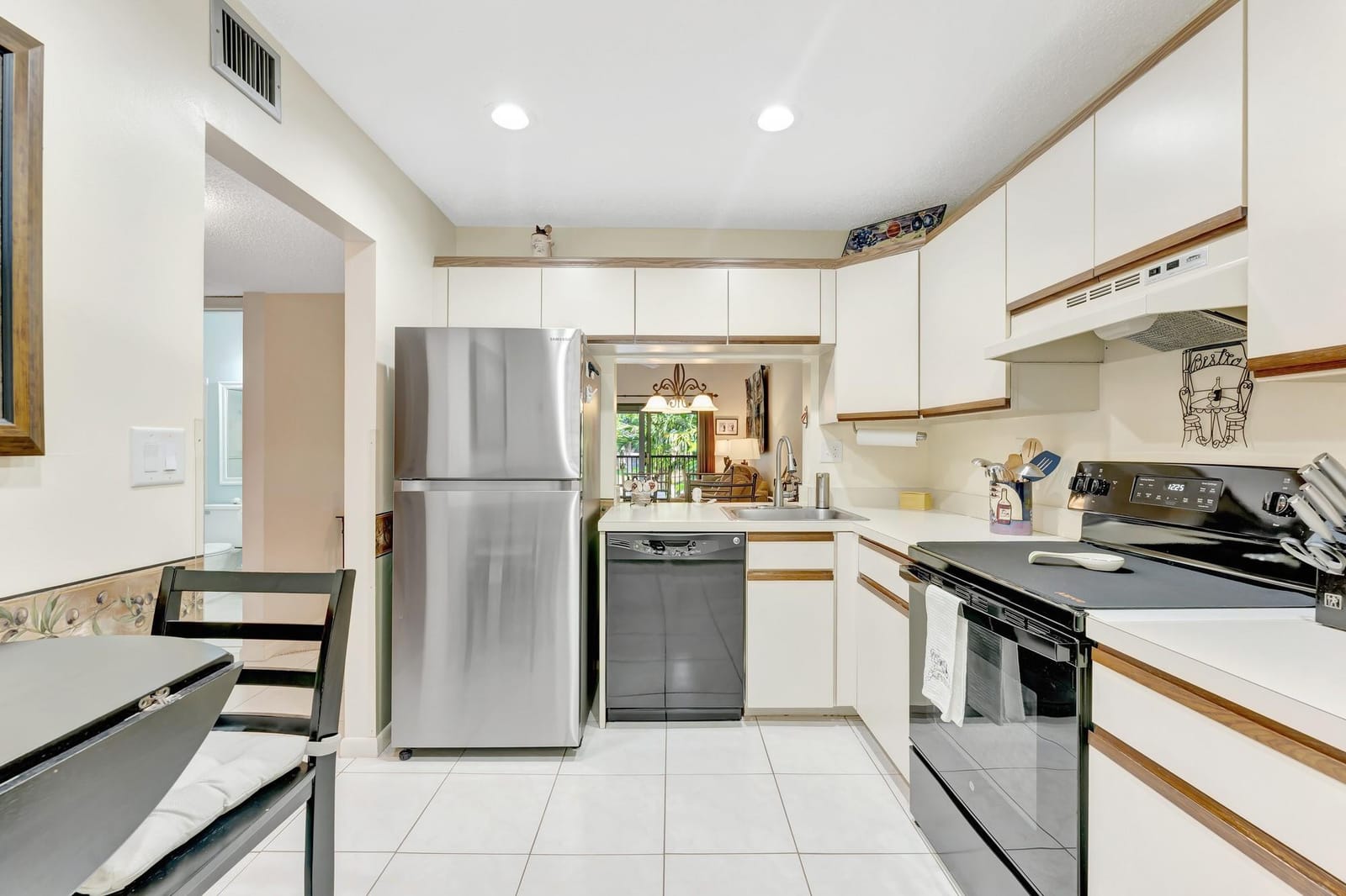 3161 Carambola Circle 2381, Coconut Creek, FL 33066 photo 18
