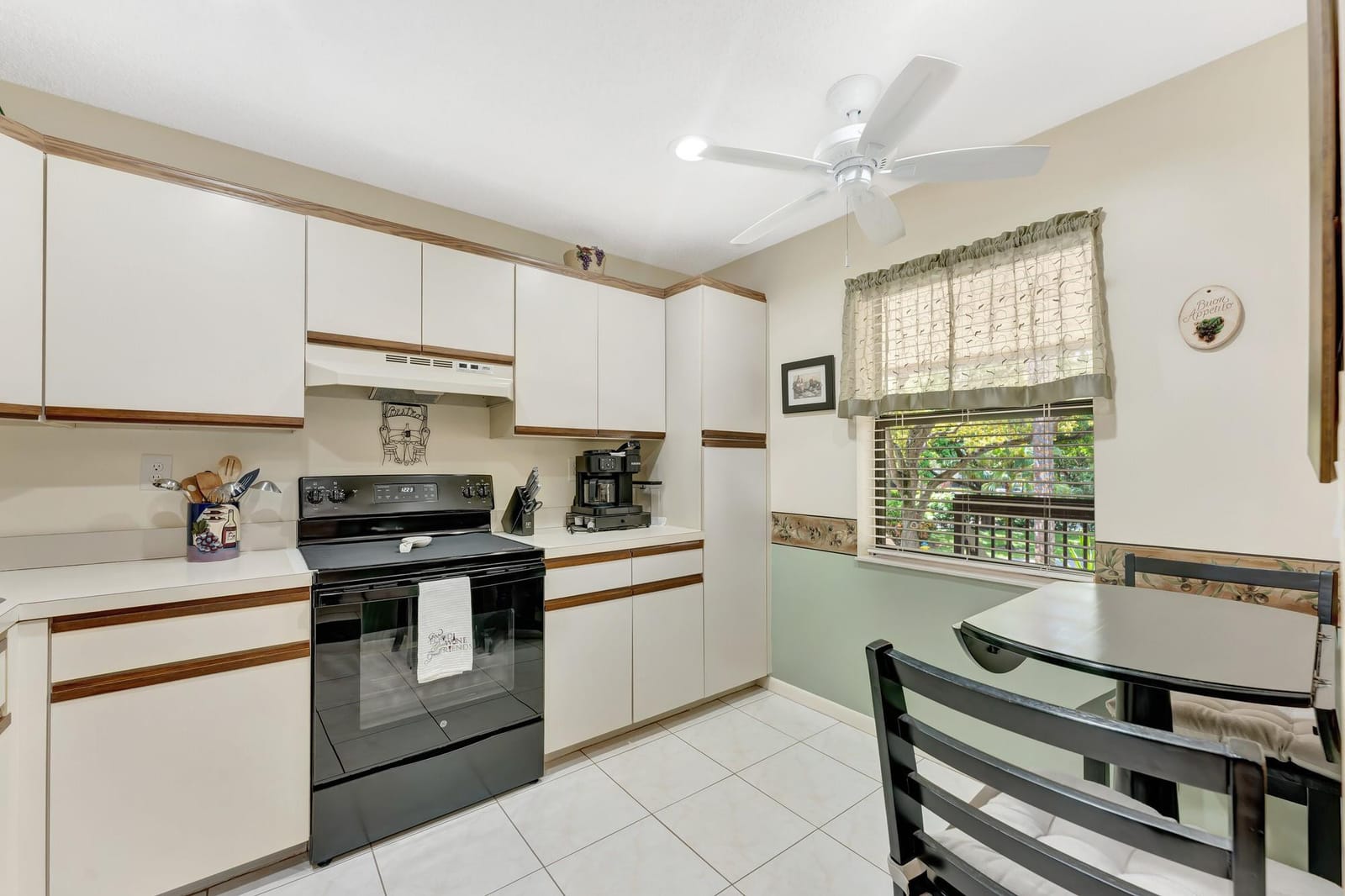 3161 Carambola Circle 2381, Coconut Creek, FL 33066 photo 19