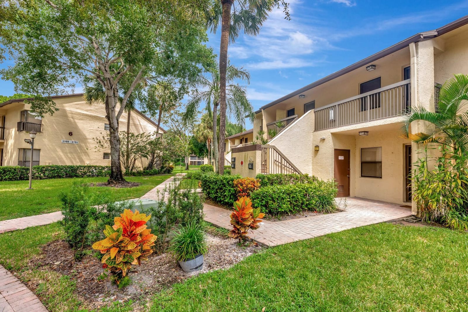 3161 Carambola Circle 2381, Coconut Creek, FL 33066 photo 8