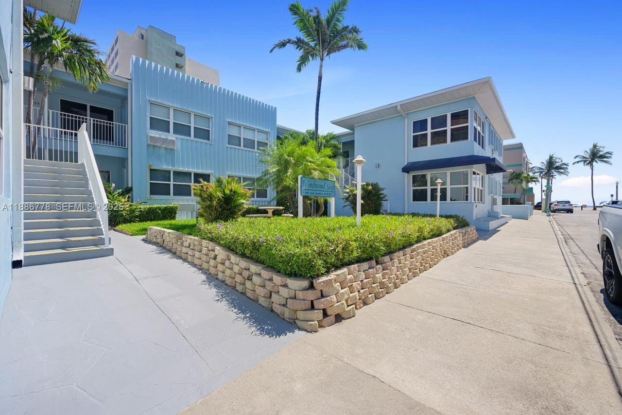 315 Van Buren Street 104B, Hollywood, FL 33019 photo 18