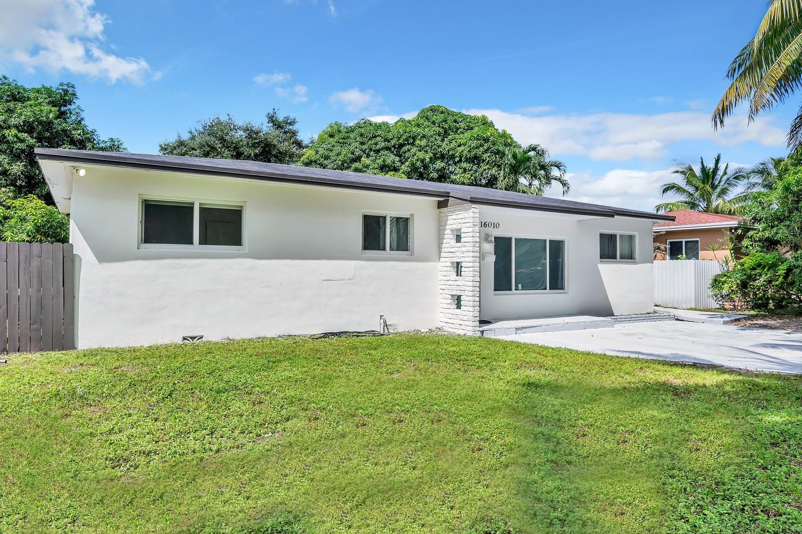 16010 NE 5th Avenue, Miami, FL 33162