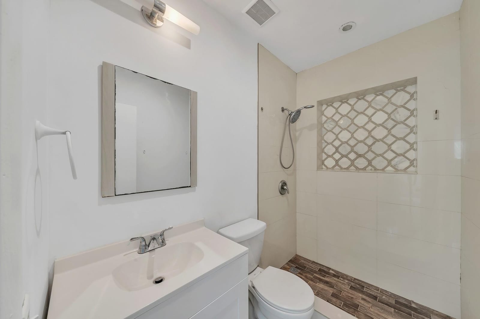 16010 NE 5th Avenue, Miami, FL 33162 photo 17