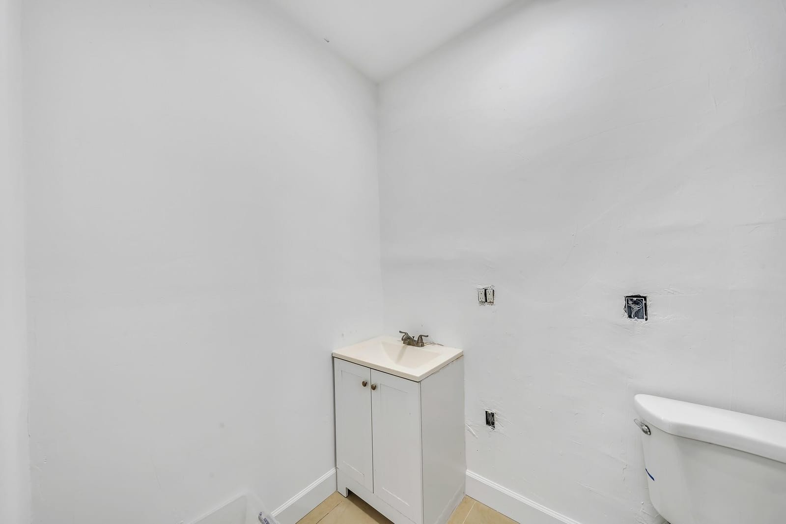 16010 NE 5th Avenue, Miami, FL 33162 photo 28