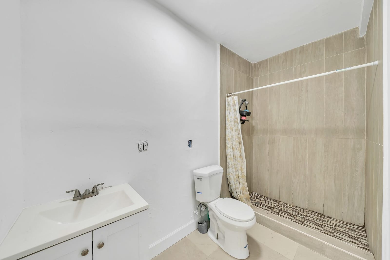 16010 NE 5th Avenue, Miami, FL 33162 photo 29
