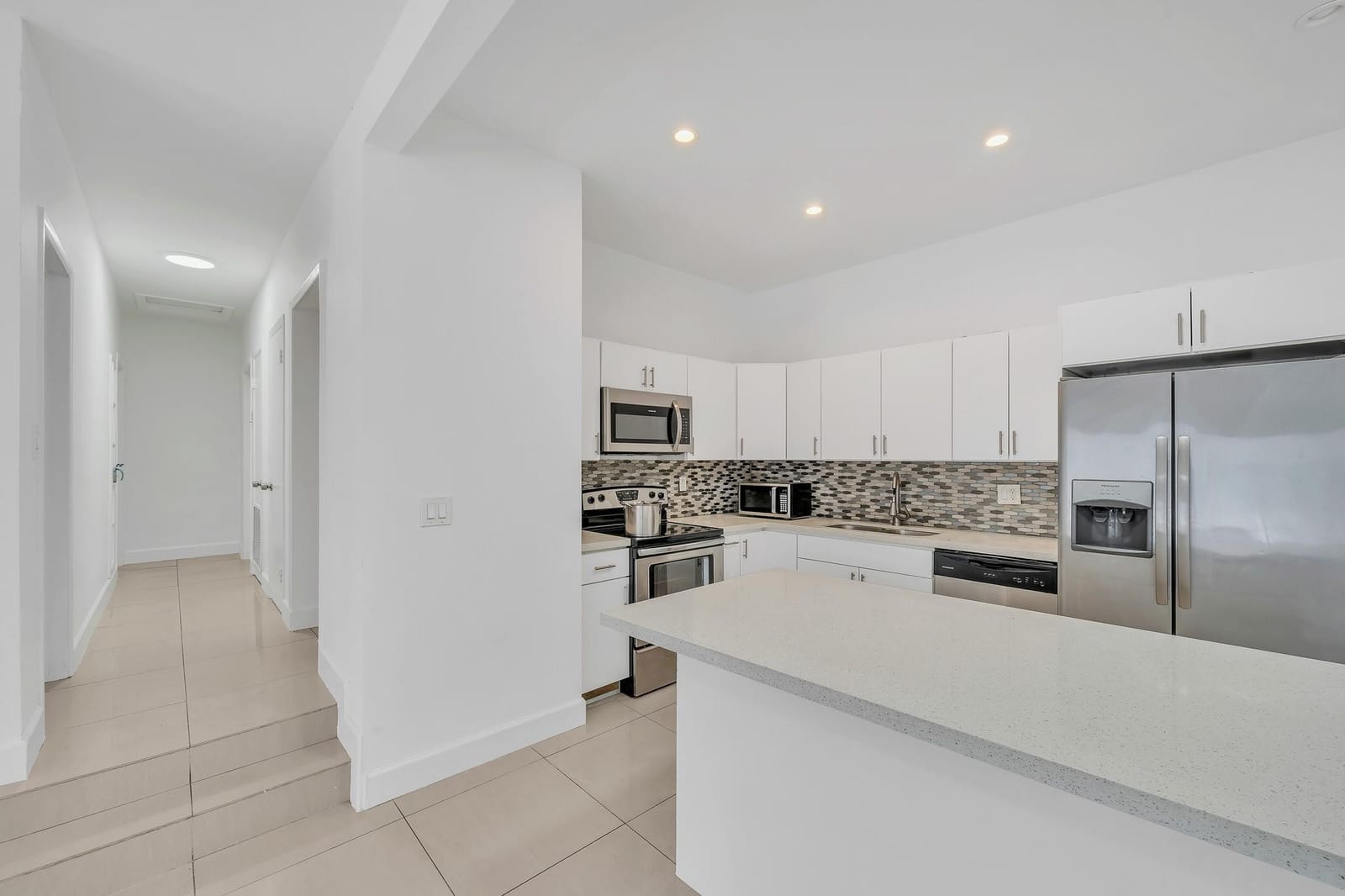 16010 NE 5th Avenue, Miami, FL 33162 photo 6