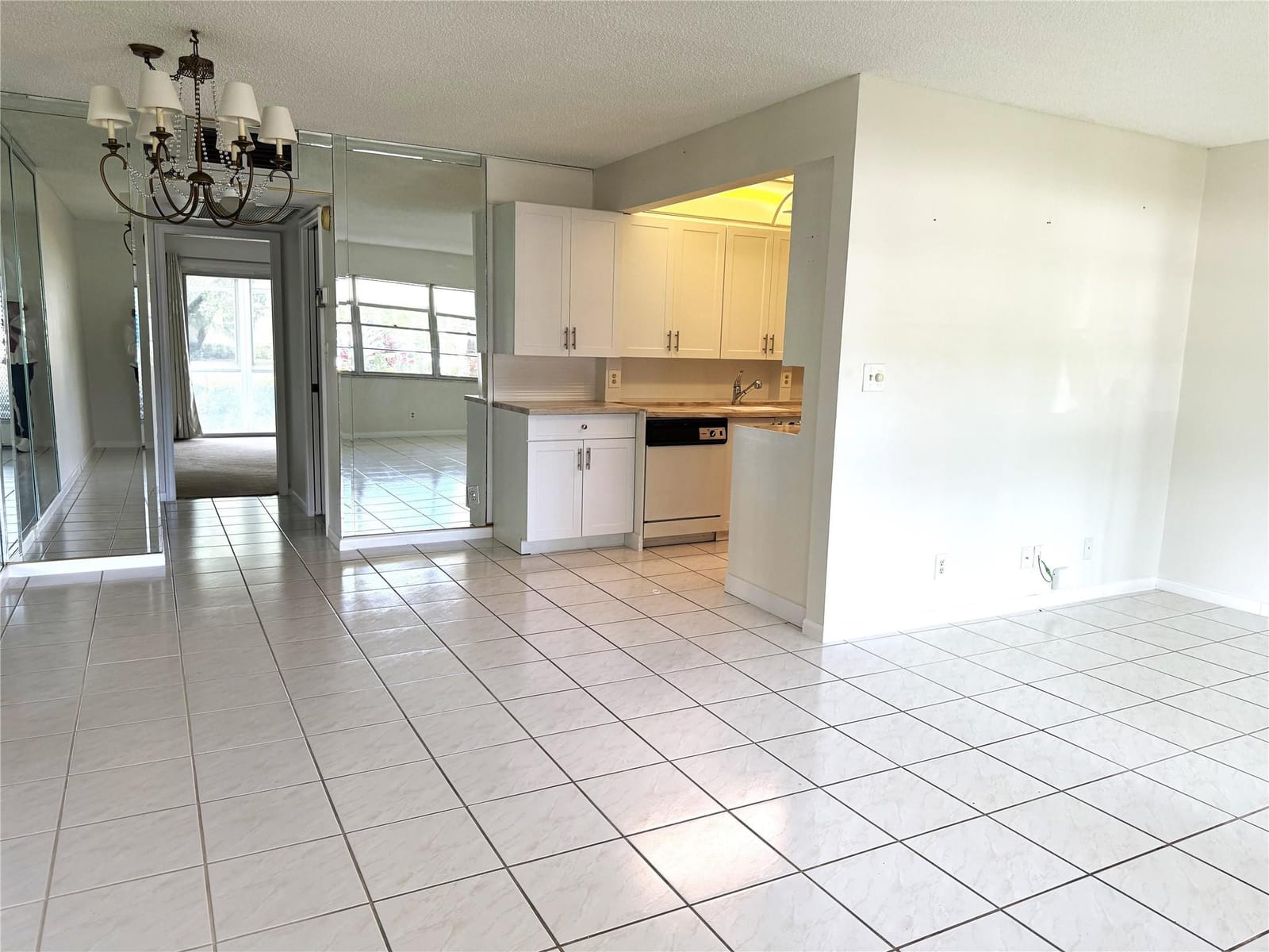4302 Martinique H1 — photo 12