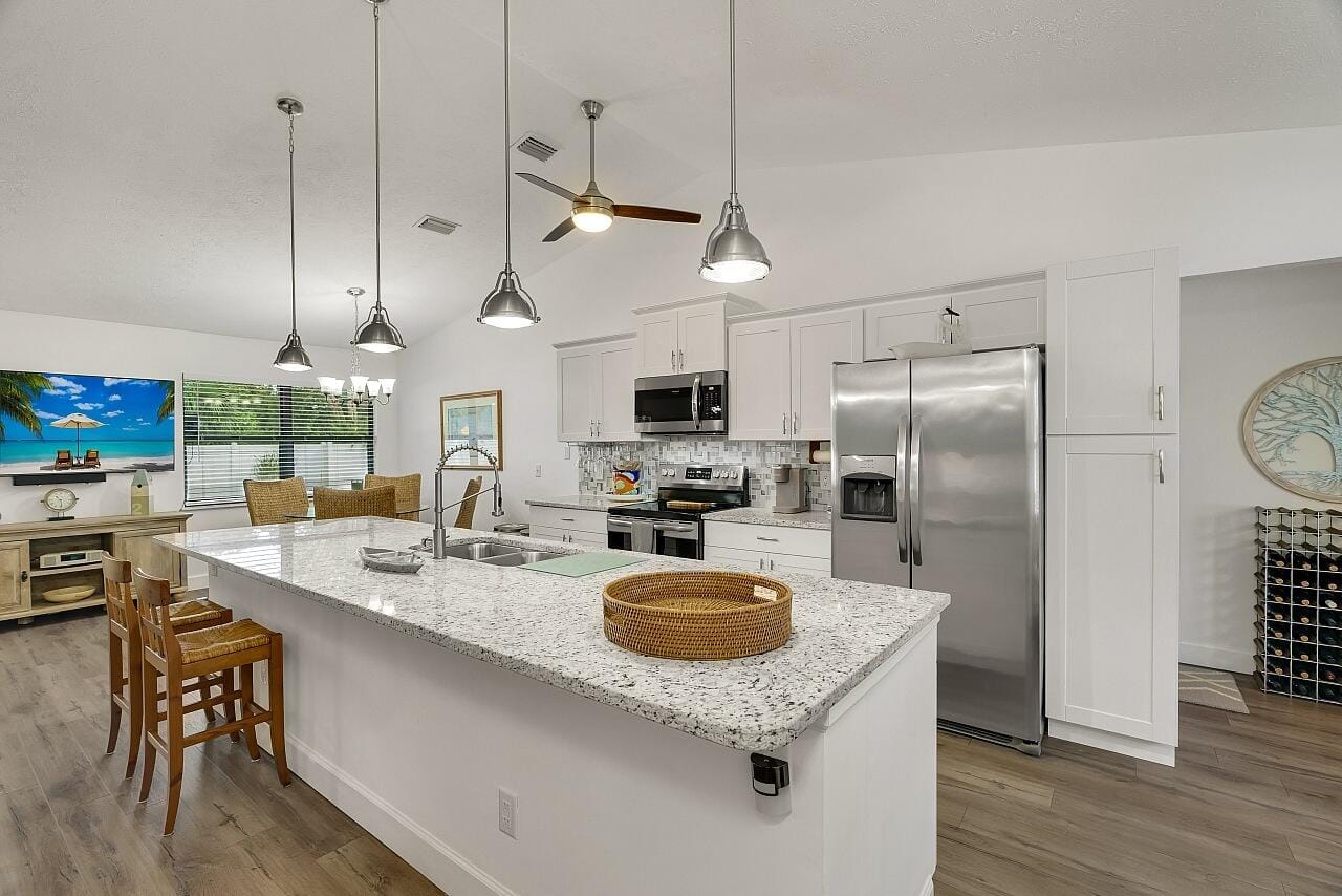 781 24th Square, Vero Beach, FL 32962 photo 4