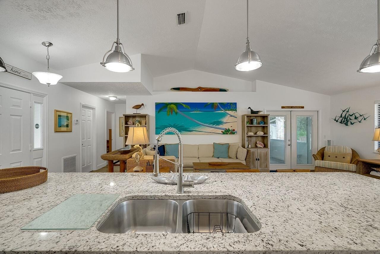 781 24th Square, Vero Beach, FL 32962 photo 8