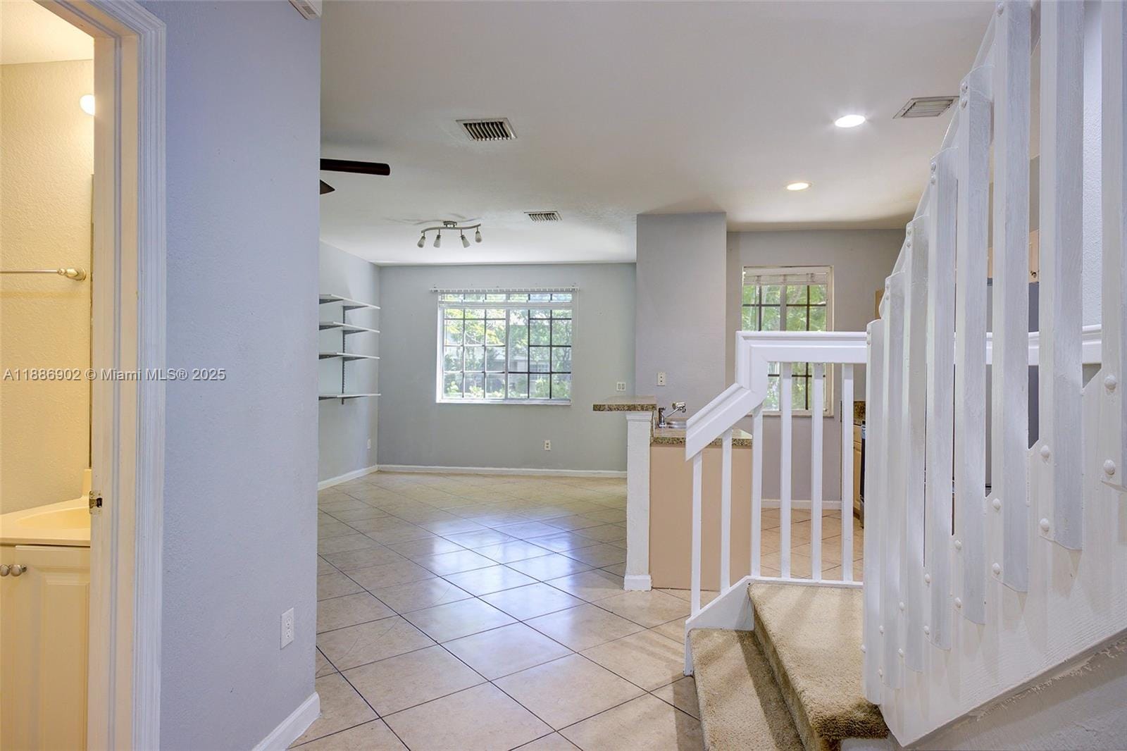 1112 Lucaya Drive, Riviera Beach, FL 33404 photo 3