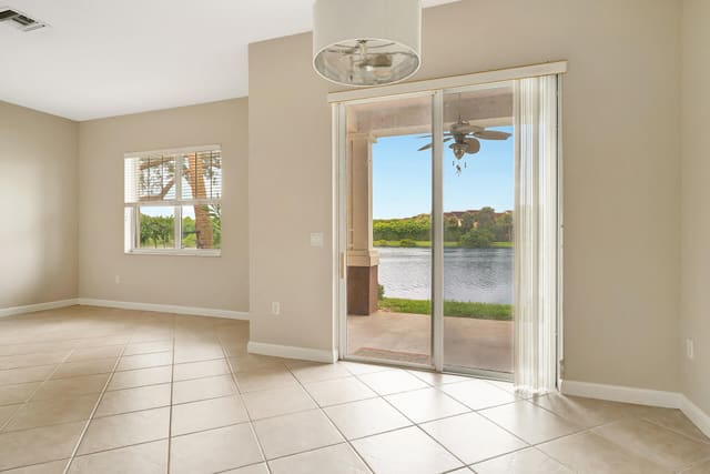 881 Marina Del Ray Lane 1, West Palm Beach, FL 33401